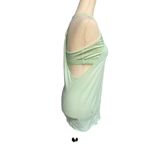 Lululemon athletic work-out tank built in bra light green white polka dot size 8 - Picture 2 of 6